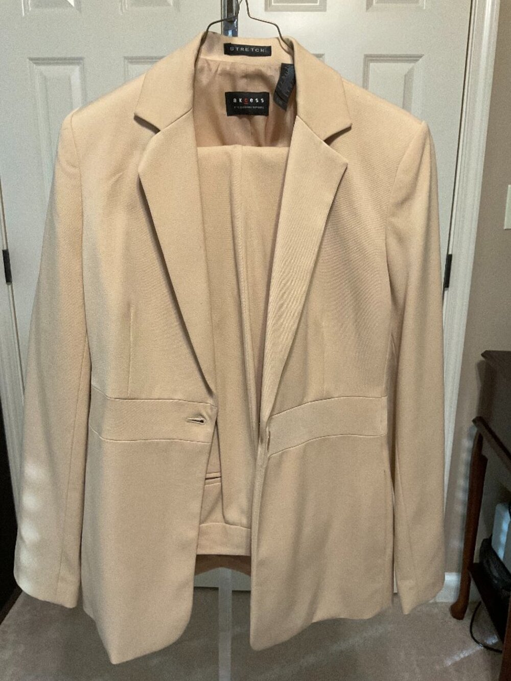 Women's Pant Suit